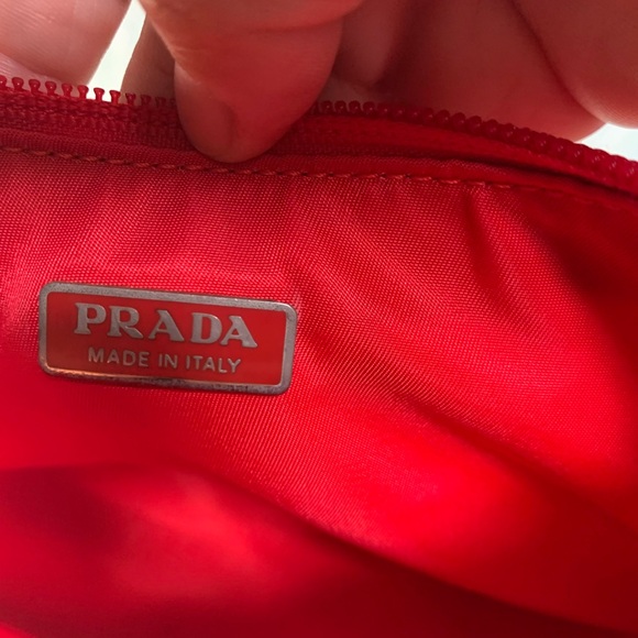 Authentic vintage prada nylon bag in cherry red - Picture 6 of 16